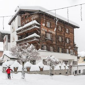 Hotel Chesa Grischuna